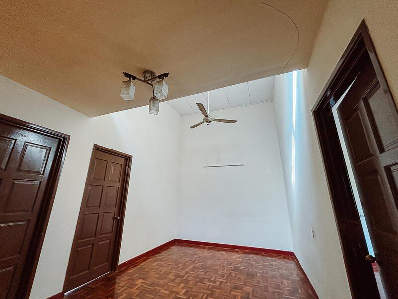 Section 5, Kota Damansara - 4