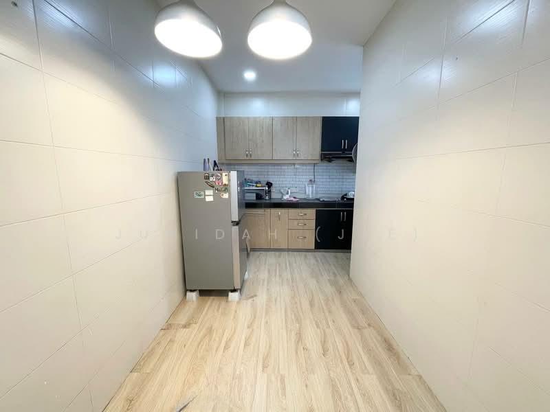 Indah Condominium - 4