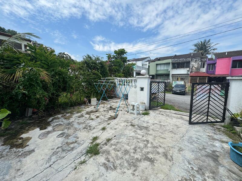 Taman Kelab Ukay - 2