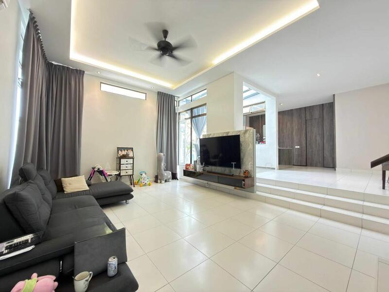 Setia Tropika Setias Tropikas - 4