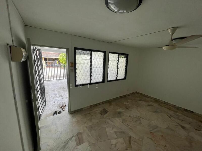 Bandar Menjalara - 3