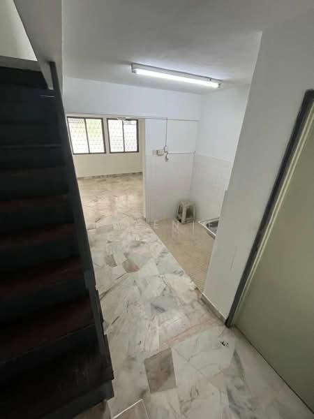 Bandar Menjalara - 4