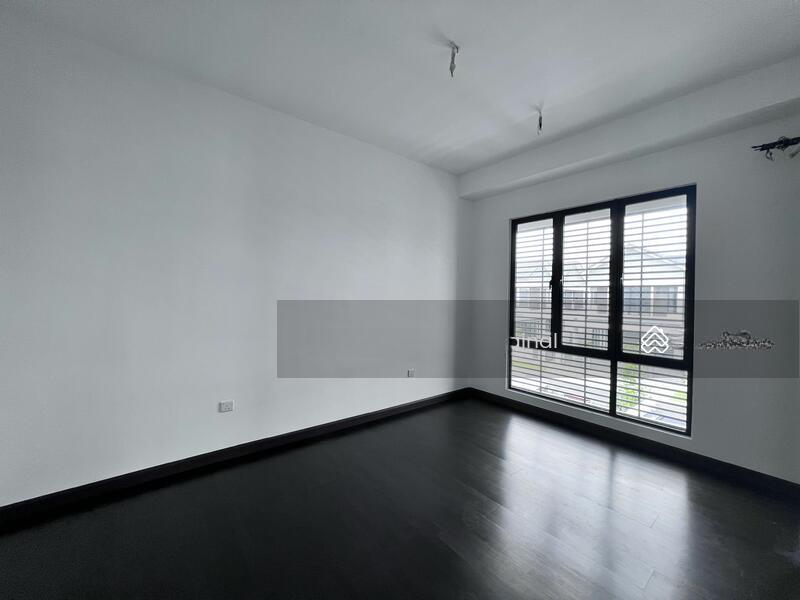 City of Elmina : Reesia - 4