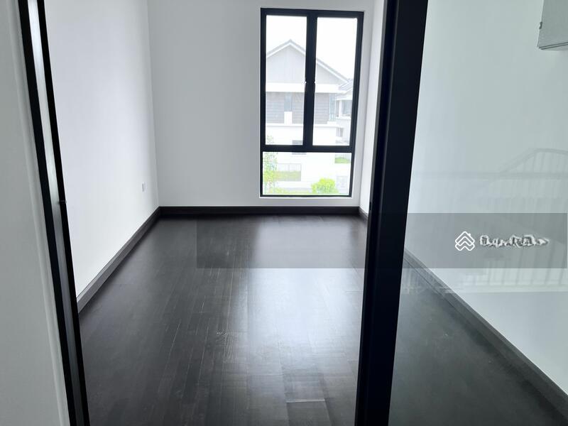 City of Elmina : Reesia - 2