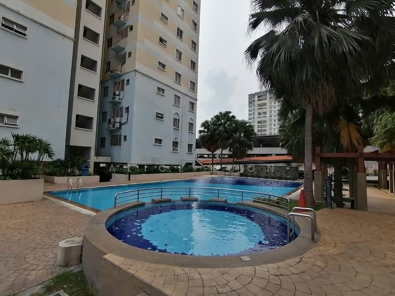 Vista Millennium Condominium - 3