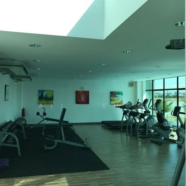 Vista Millennium Condominium - 4