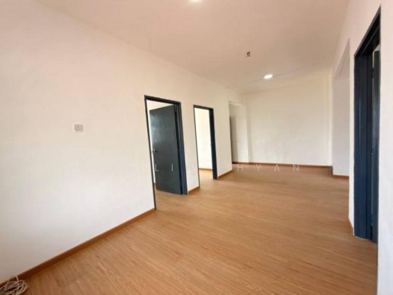 Pontian Flat Taman Sri Api-Api - 3