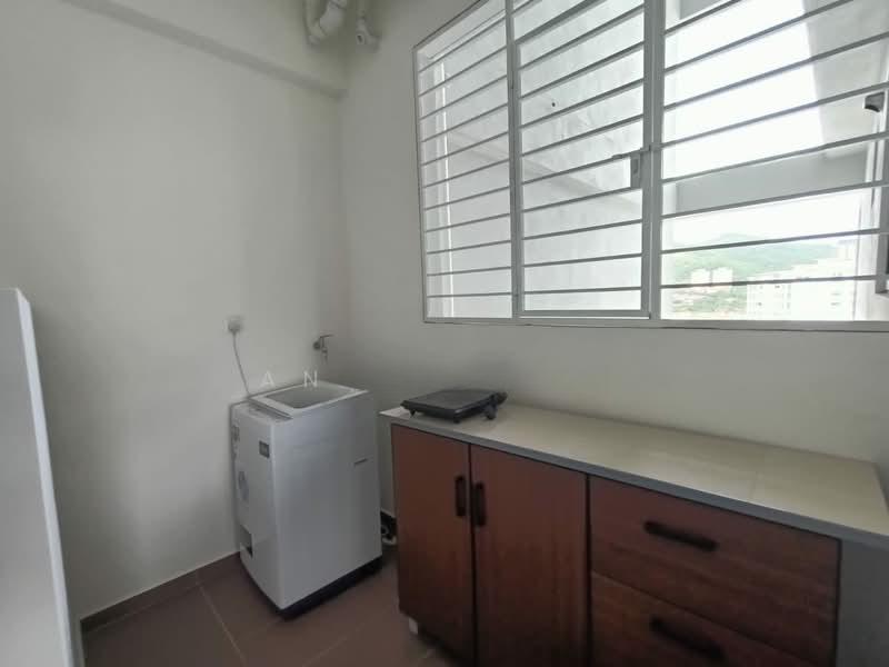 Golden Triangle 2 - 2