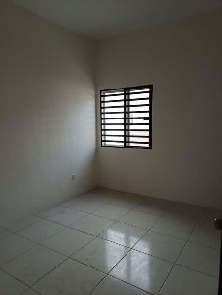 BANDAR LAHAT BARU - 3