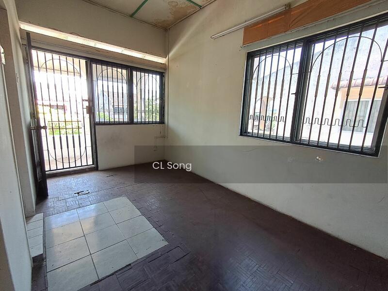 Semi-Detached House at Taman Pertama - 3