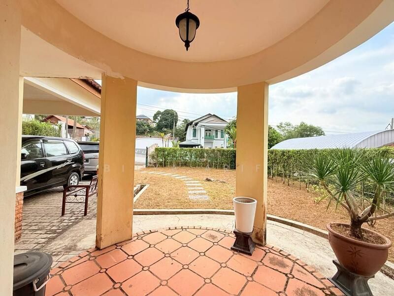 Lavender Heights - 5