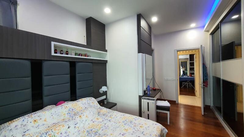 The LIGHT COLLECTION II - 3