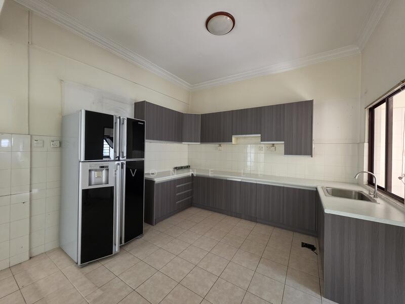 Glenmarie Courts - 5