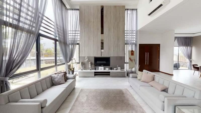 Brand New 23x75 3sty Luxury Garden Home @FREEHOLD - 2