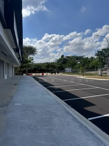 Adda Height Three Storey Shoplot - 5