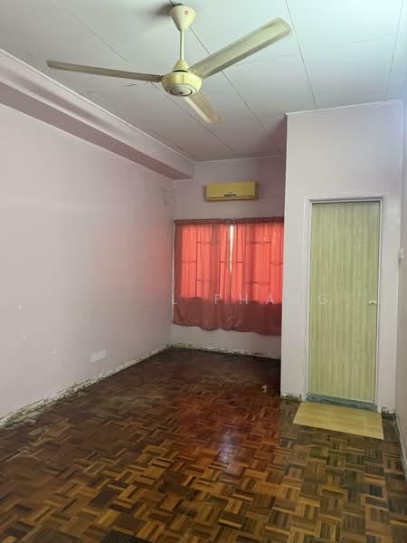 BK4 (Bandar Kinrara 4) - 2