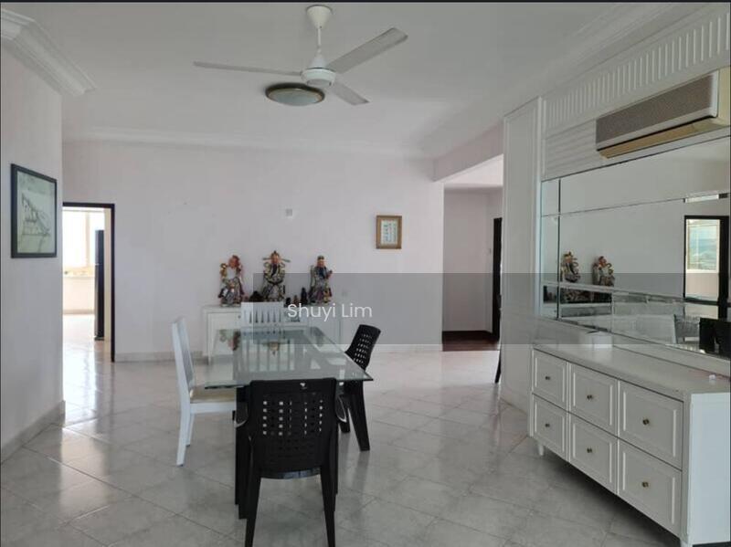 Gurney Beach Resort - 2