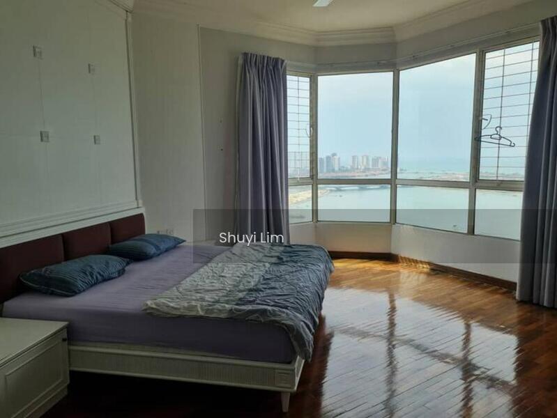 Gurney Beach Resort - 5