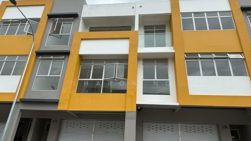 Molek Hub @ Taman Molek - 1