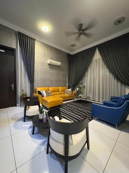 The Canal Garden South, Horizon Hills - 2