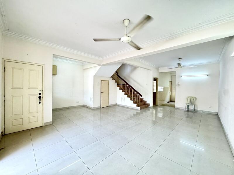Puchong Utama 1 Double Storey House For Sale. - 1