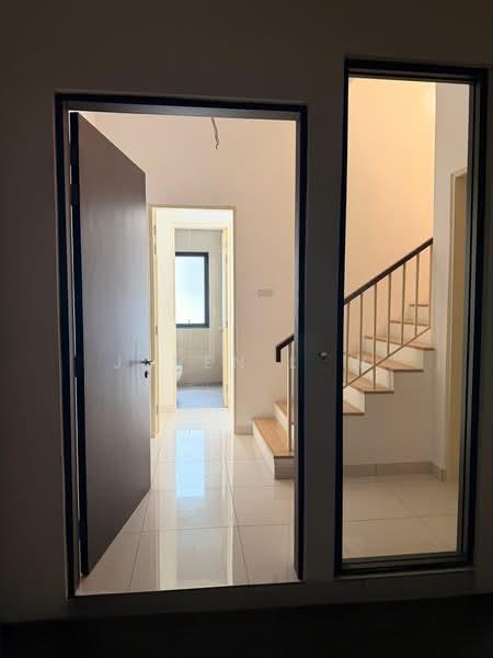 Empire Residence - 4