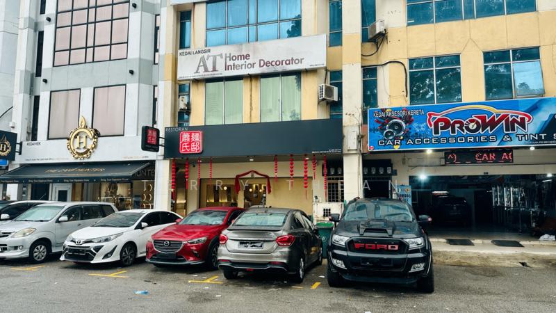 2 Adjoining Shop @ Bandar Puteri , Facing Main Road & High Explosure - 3