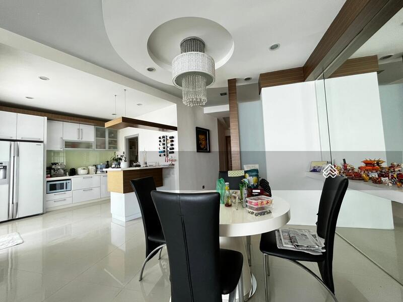 The View Condominium - 3