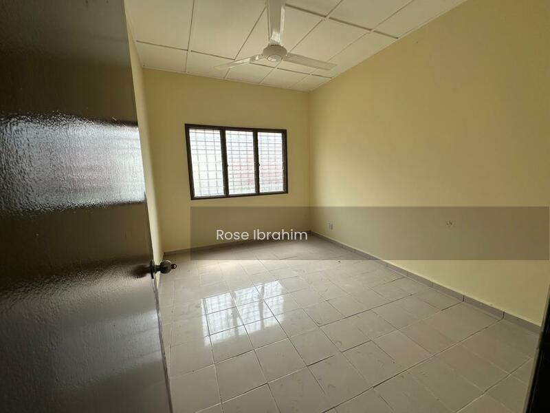 BANDAR BARU SALAK TINGGI, SEPANG - 3