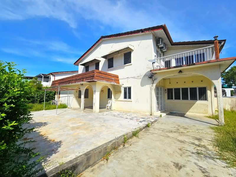 LINTANG BESI, ISLAND PARK, GREENLANE - 2