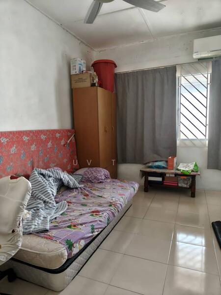 Taman Johor Jaya - 4