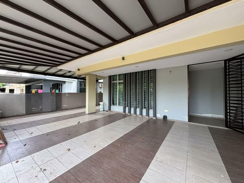 Luxury Super Long Semi Detached House - Gated Guarded - 3