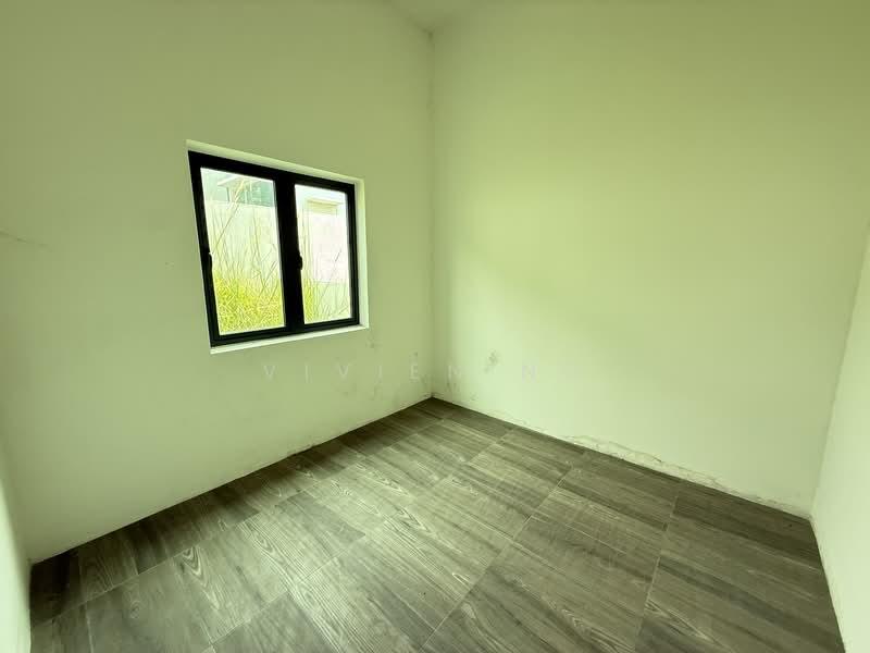 Taman Lapangan Harmoni - 4