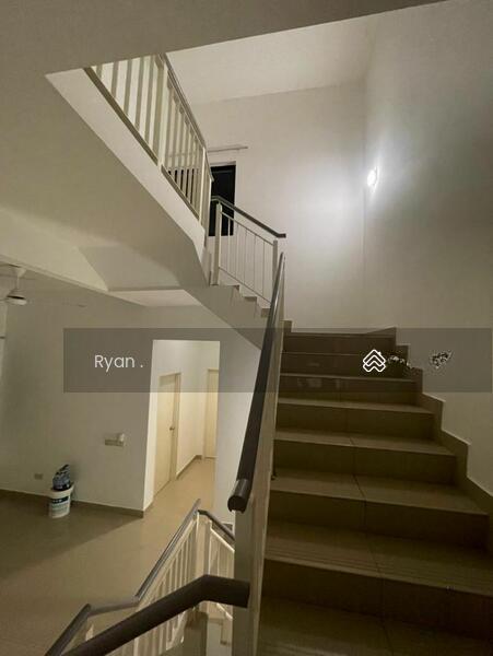 Setia Utama 2 End lot - 4