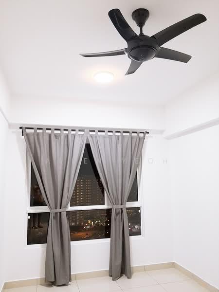 Tropicana Bay Residences - 4