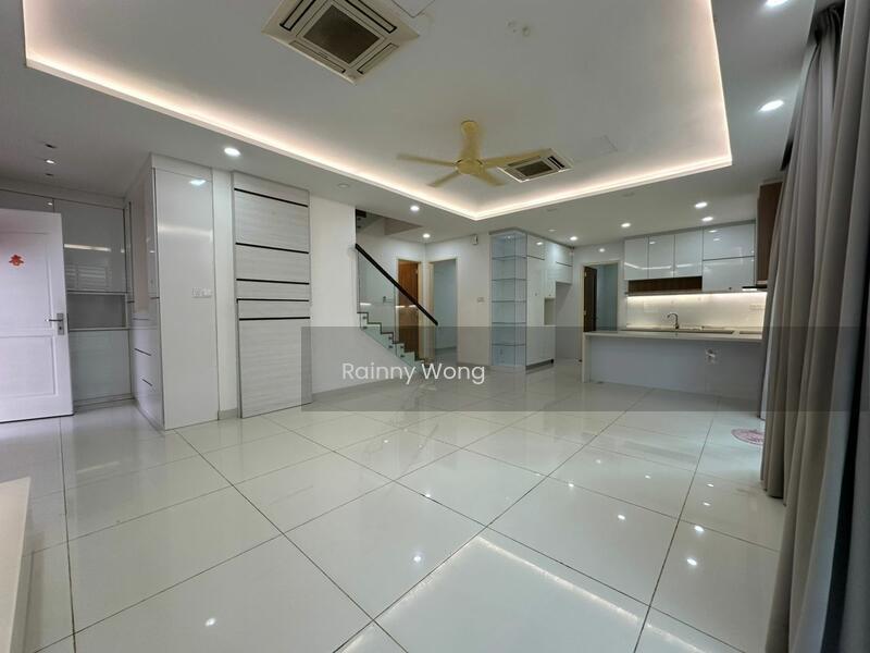 Solok Sungai Emas, Batu Ferringhi - 1