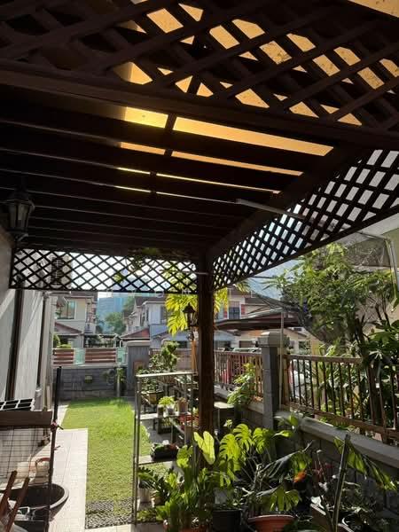 Taman Mount Austin - 5