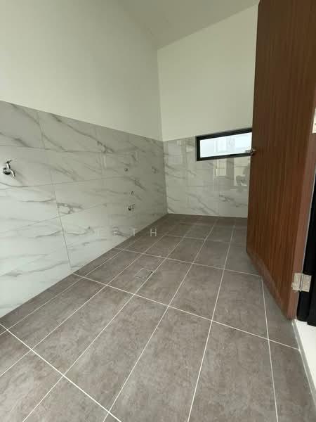 TAMAN IMPIAN EMAS (HONEYDALE RESIDENCE) - 4