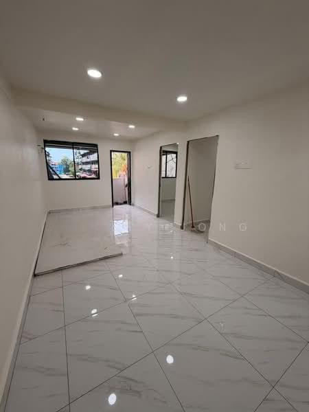 Flat Taman Ungku Tun Aminah - 2