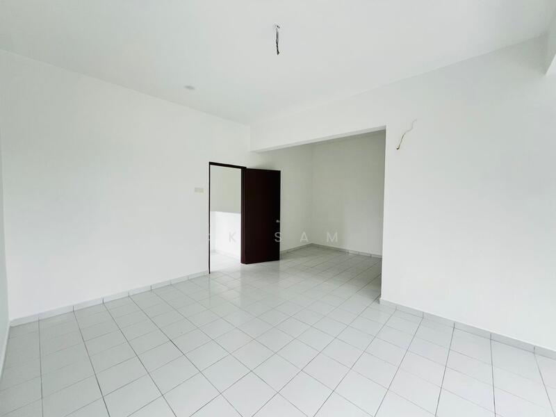 Cassis, Kota Emerald West - 4