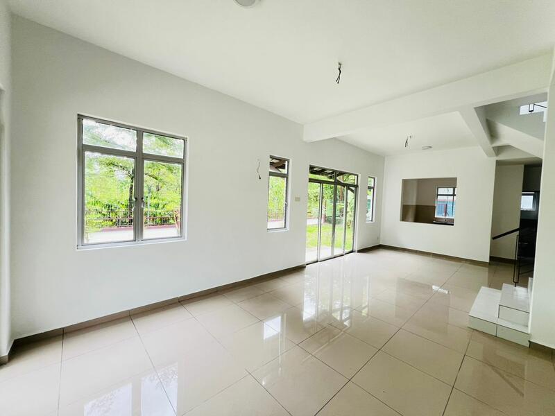 Cassis, Kota Emerald West - 2