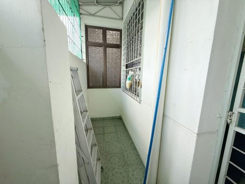 Taman Daya - Jalan Nibong - 4