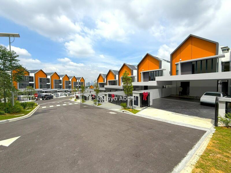 KL East : East 57 - 1