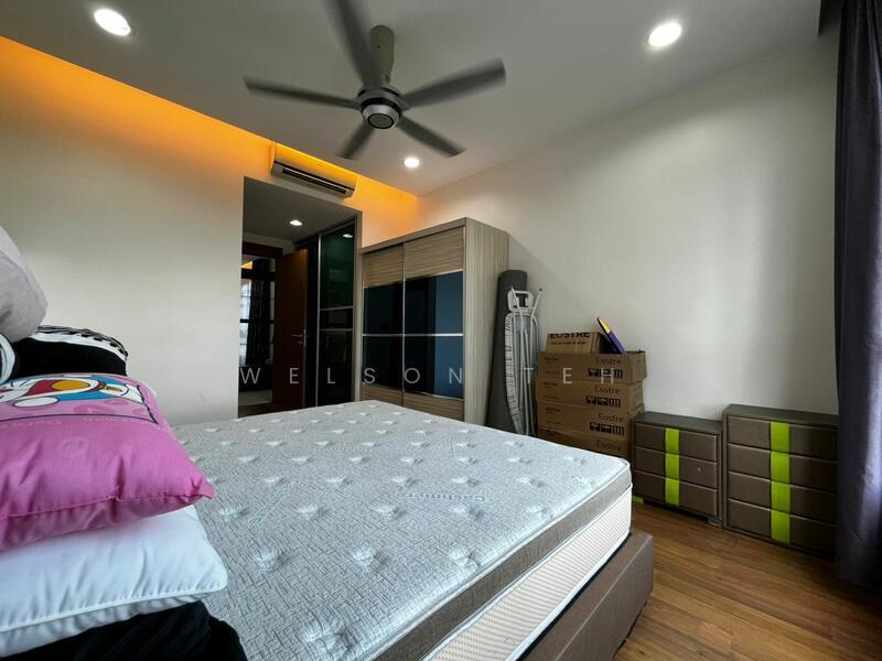 Central Park condominium - 5