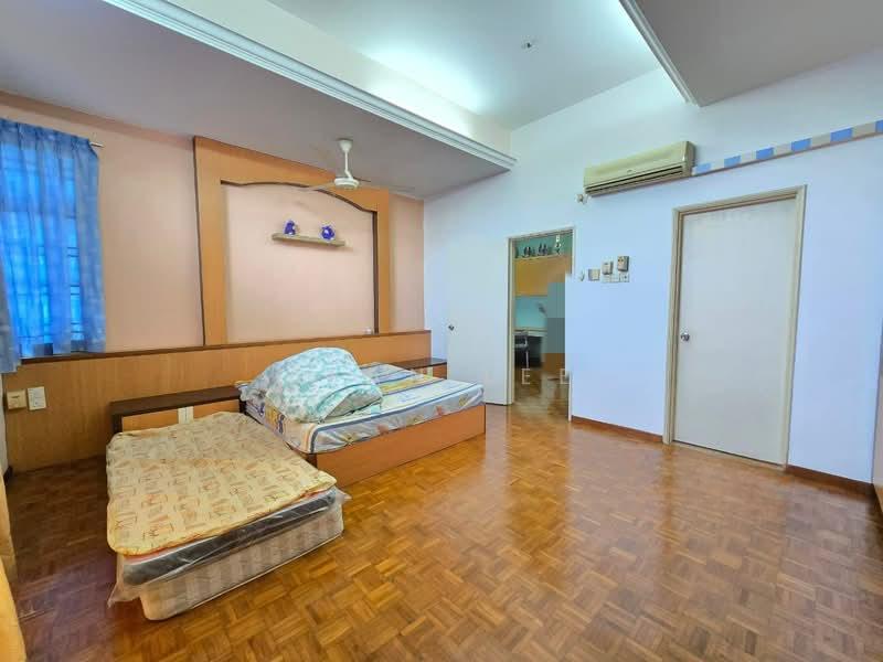 Taman Impian Emas - 3