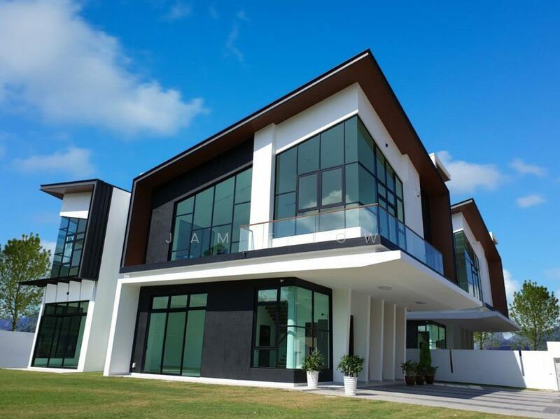 Brand New 2-storey Bungalow Gelang Patah near Tuas - 1