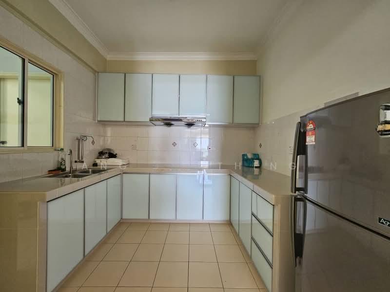 Gold Coast Resort Condominium - 3