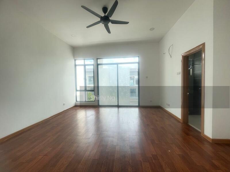 Lake Club Parkhome - 3