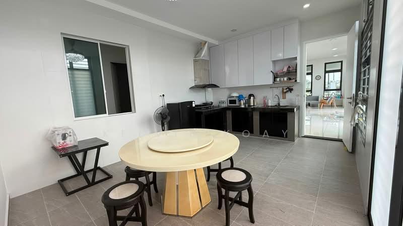 Taman Sutera - 4