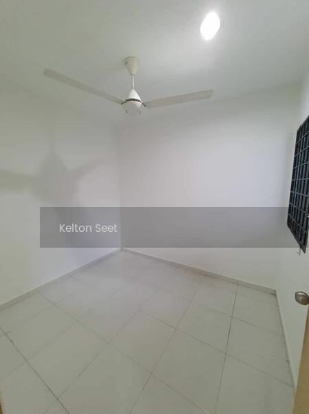 Terrace house at Cheras - 4